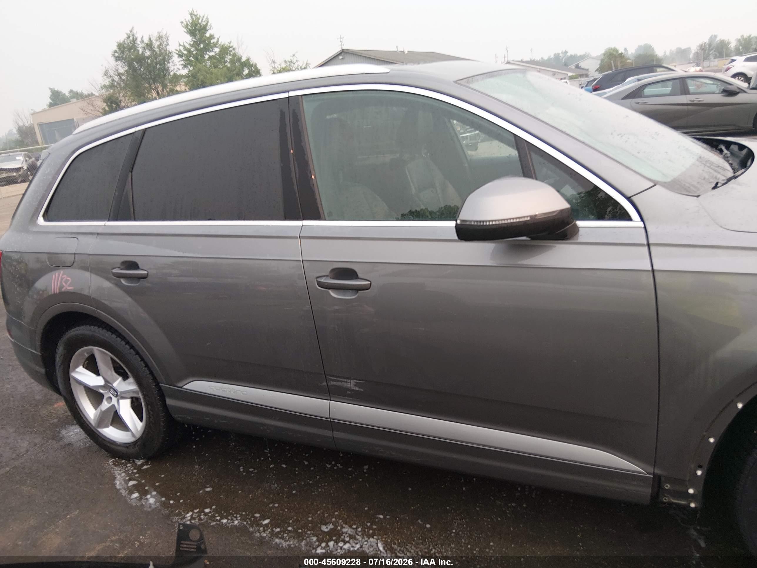 2017 AUDI Q7 3.0T PREMIUM