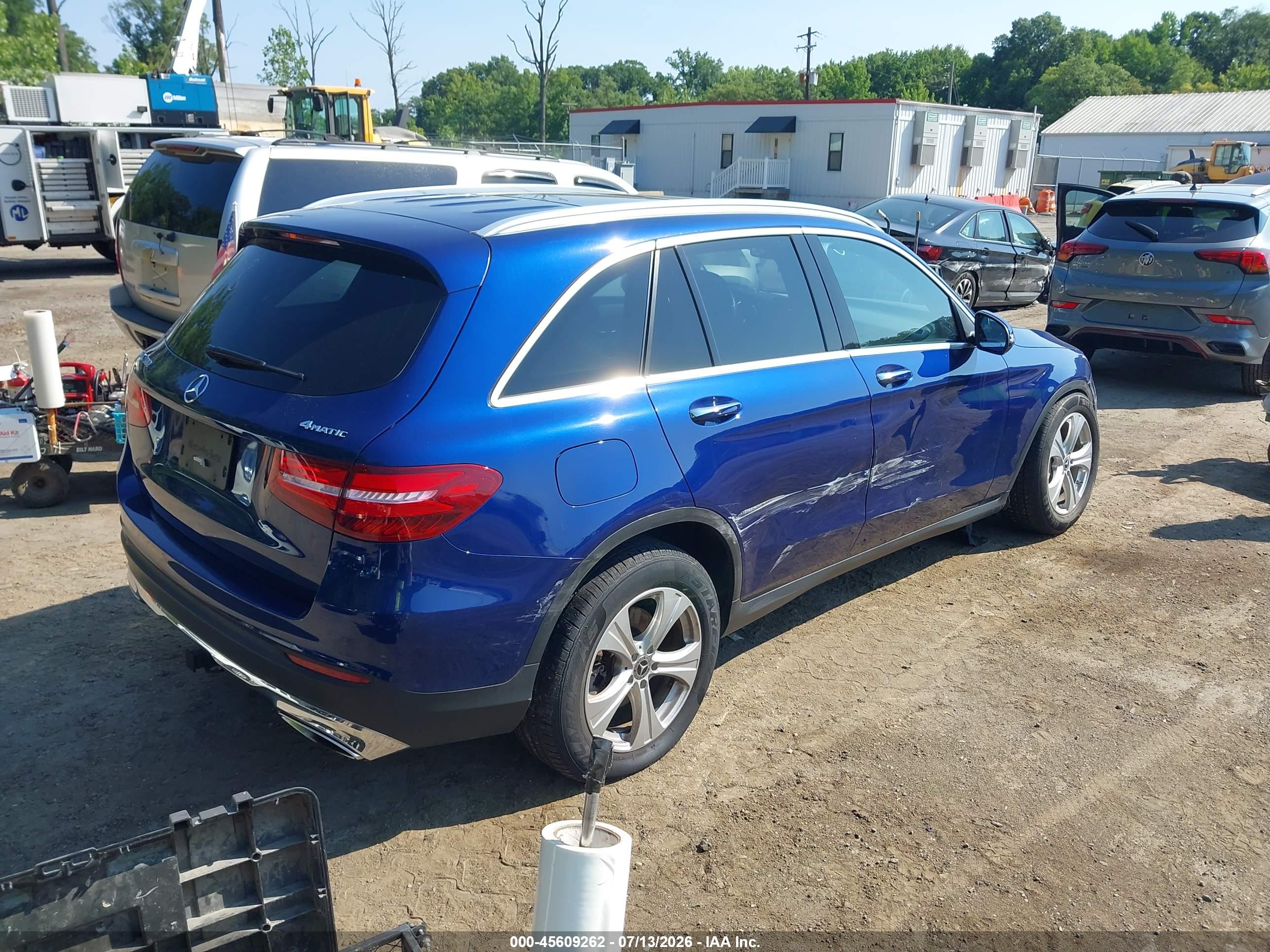 2017 MERCEDES-BENZ GLC 300 4MATIC