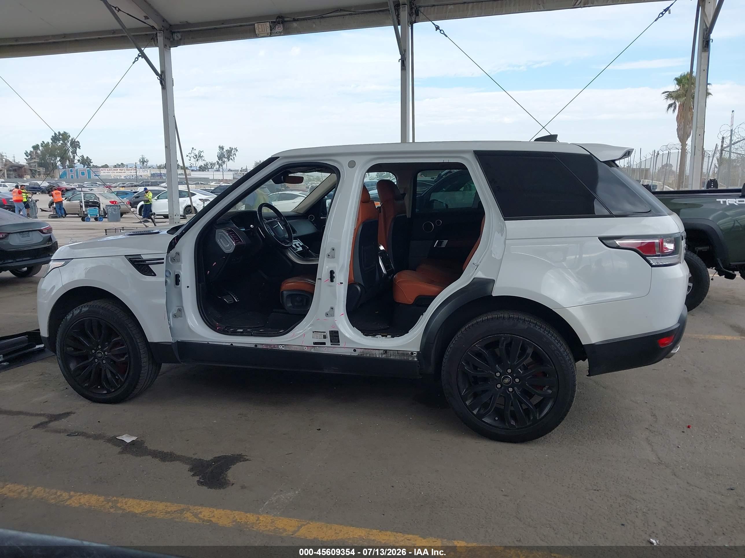 2017 LAND ROVER RANGE ROVER SPORT