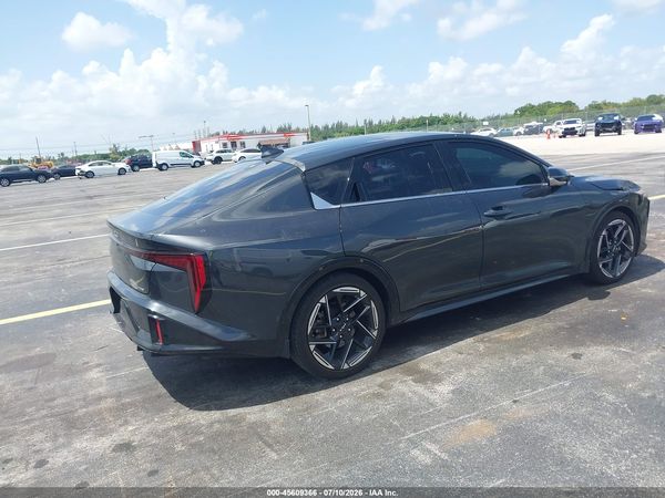 2025 KIA K4 GT-LINE