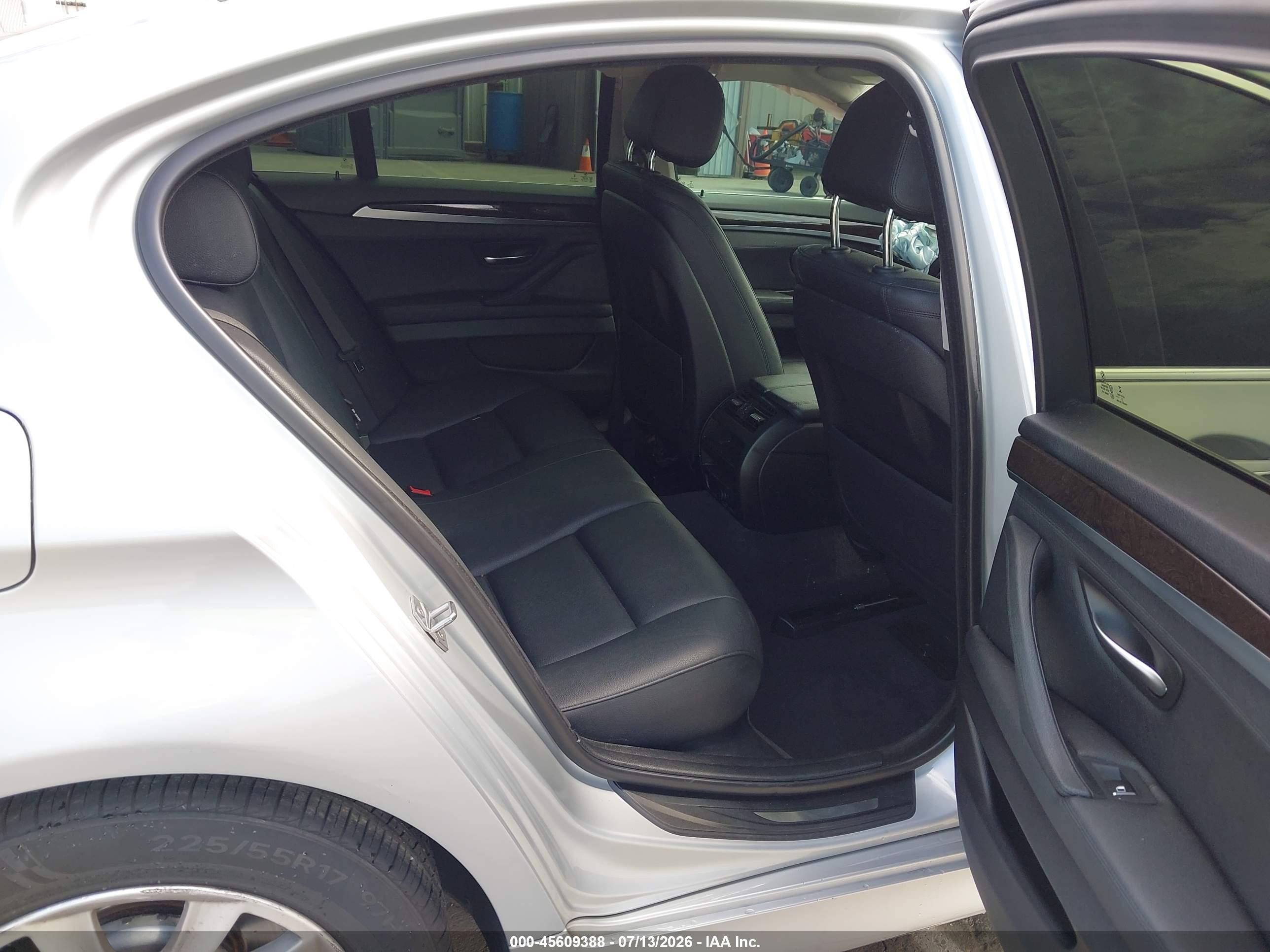 2015 BMW 528I