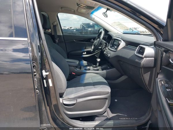 2019 KIA SORENTO 2.4L LX