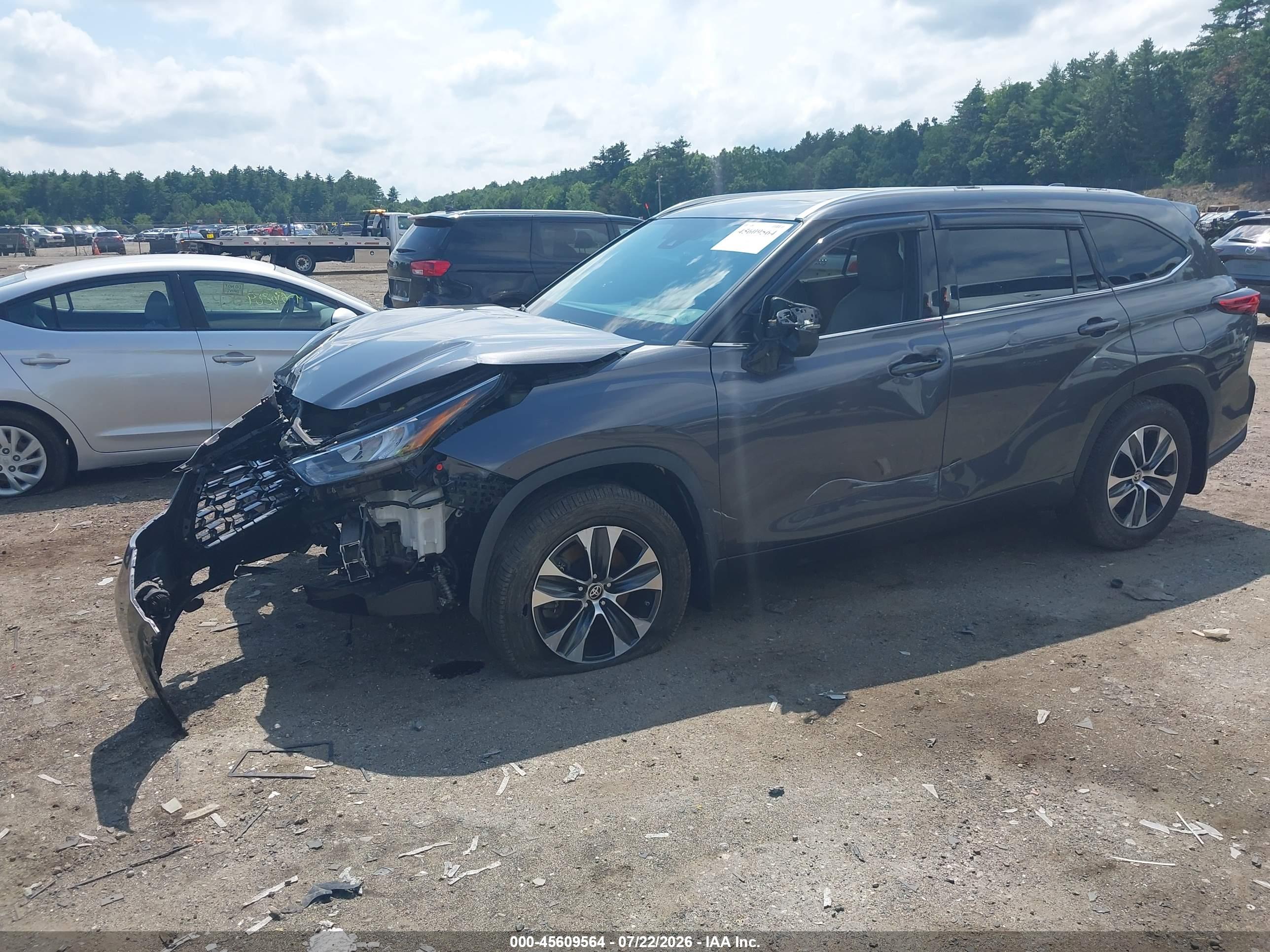2020 TOYOTA HIGHLANDER XLE