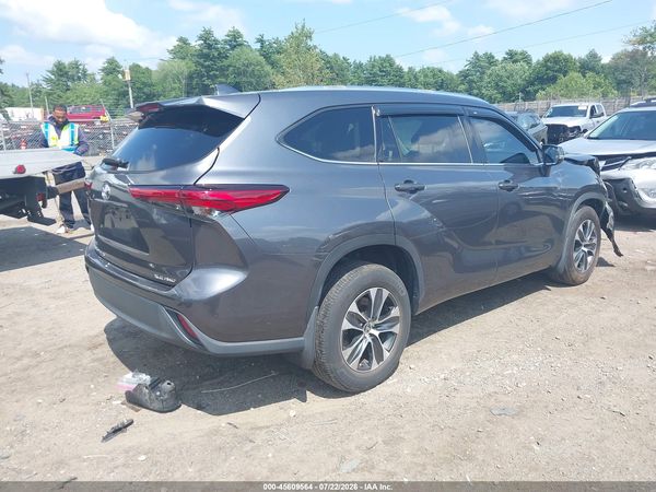 2020 TOYOTA HIGHLANDER XLE