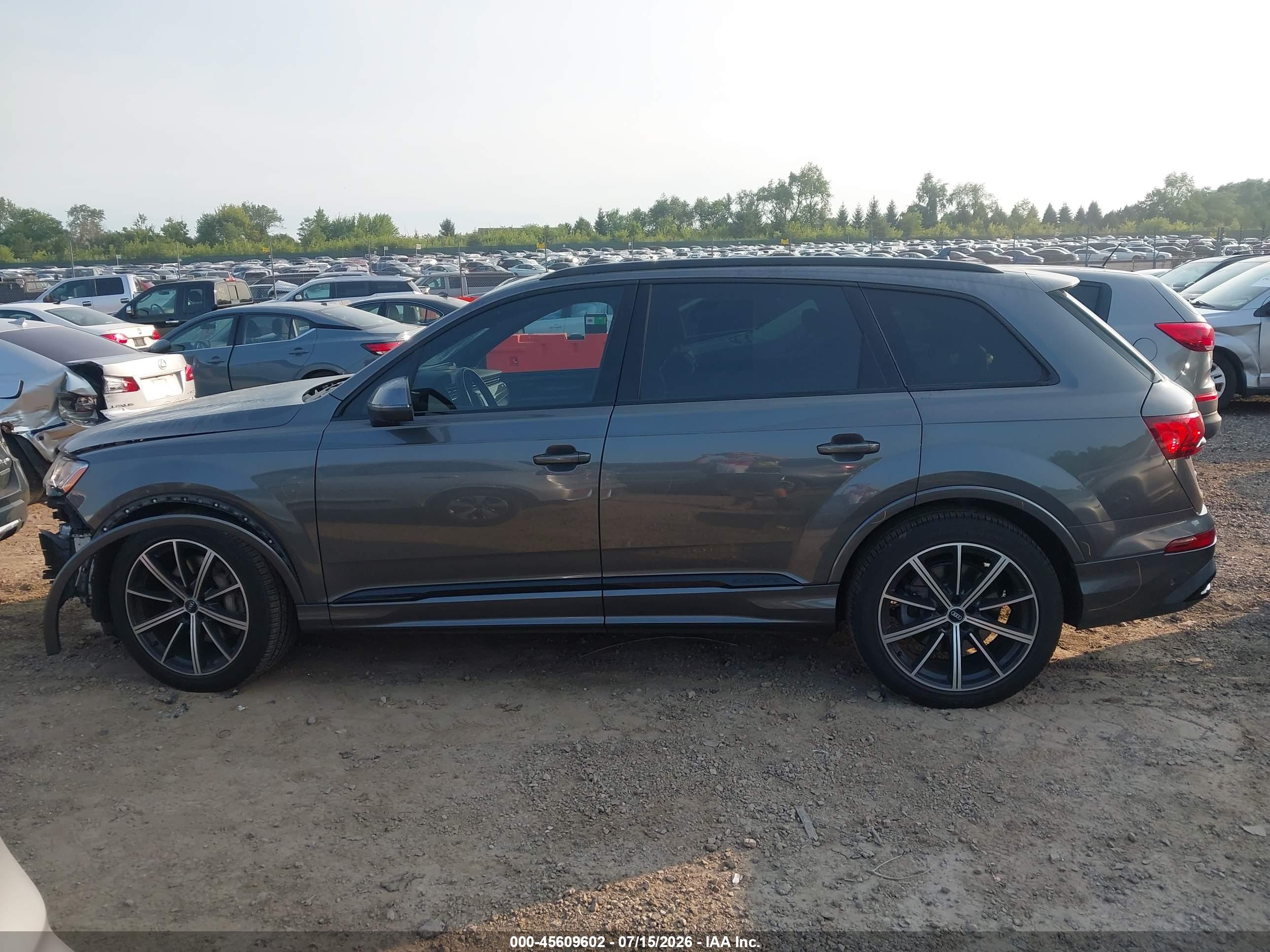 2020 AUDI Q7