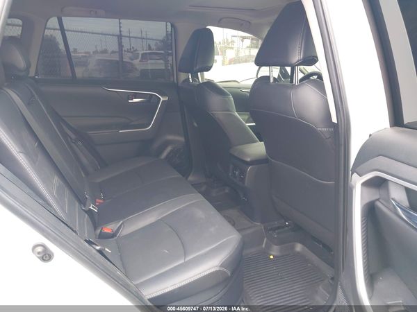 2023 TOYOTA RAV4 HYBRID XLE PREMIUM