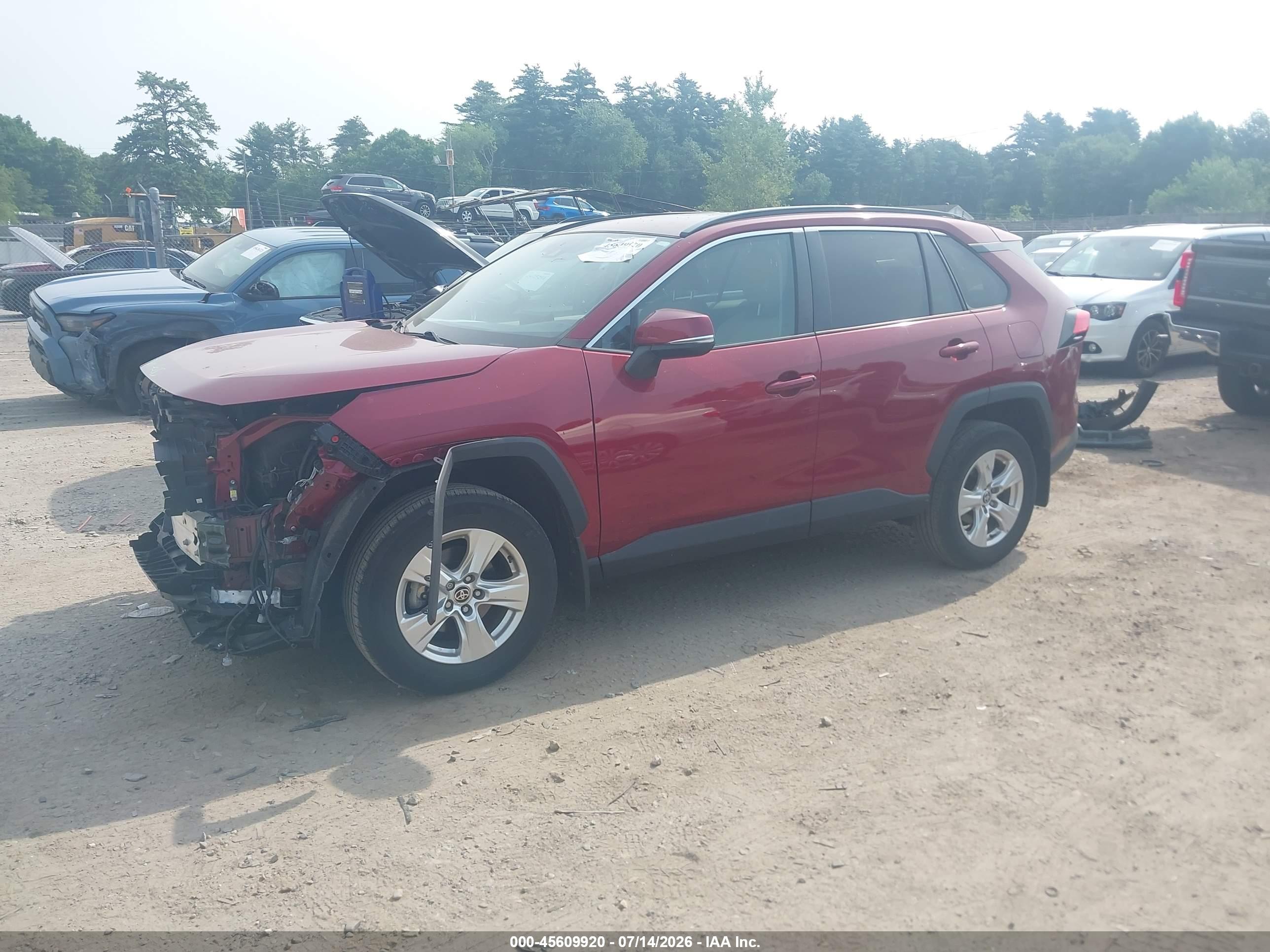 2021 TOYOTA RAV4 XLE