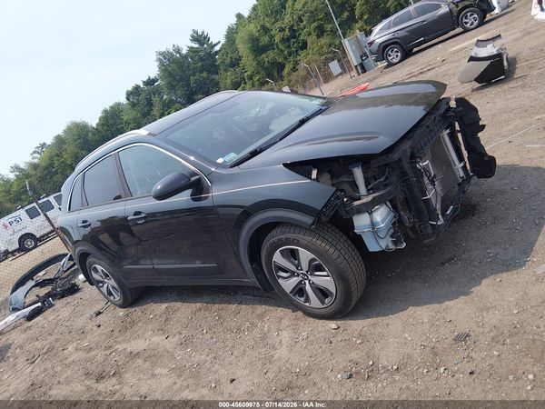 2017 KIA NIRO LX