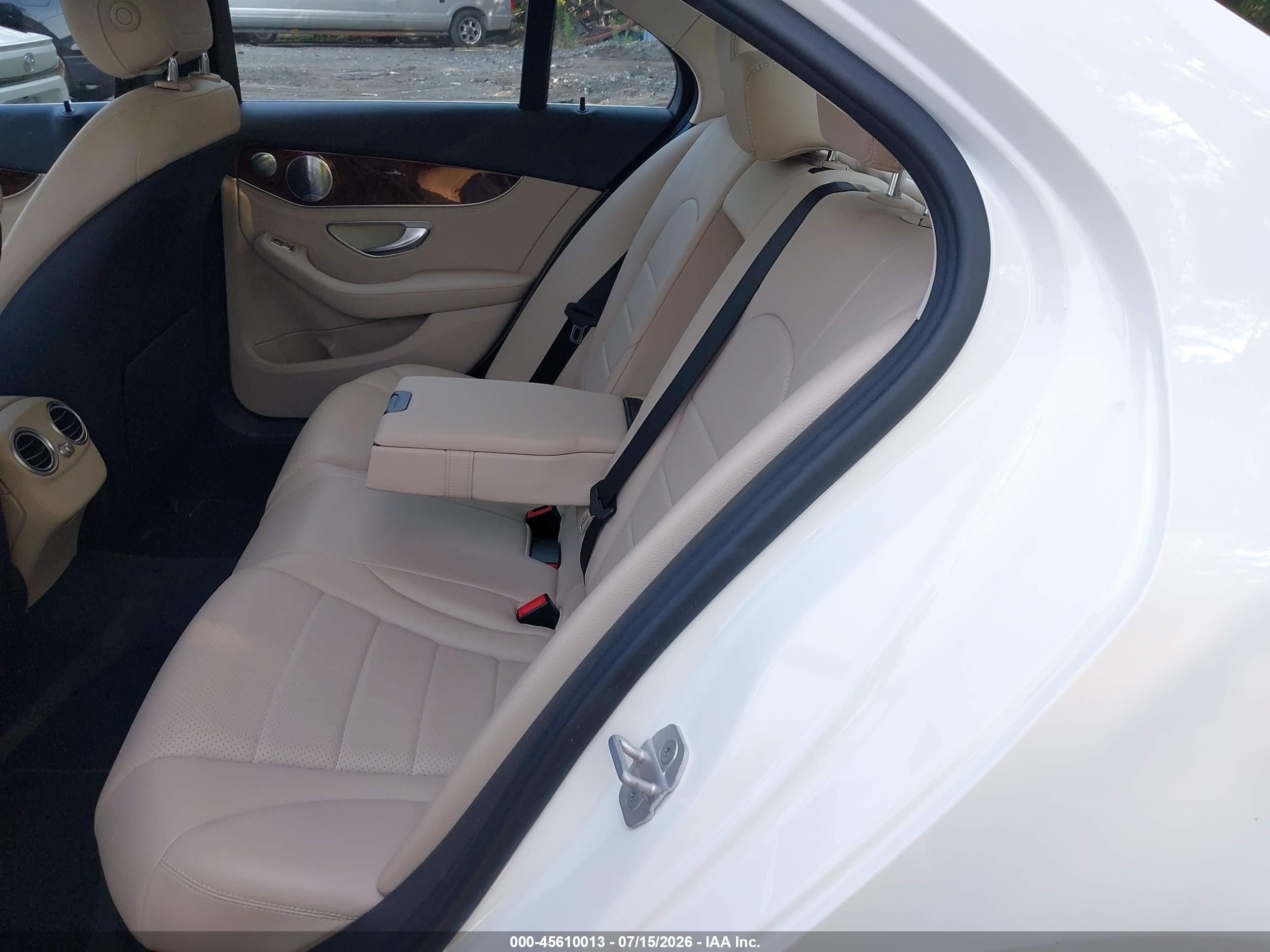 2015 MERCEDES-BENZ C 300 4MATIC