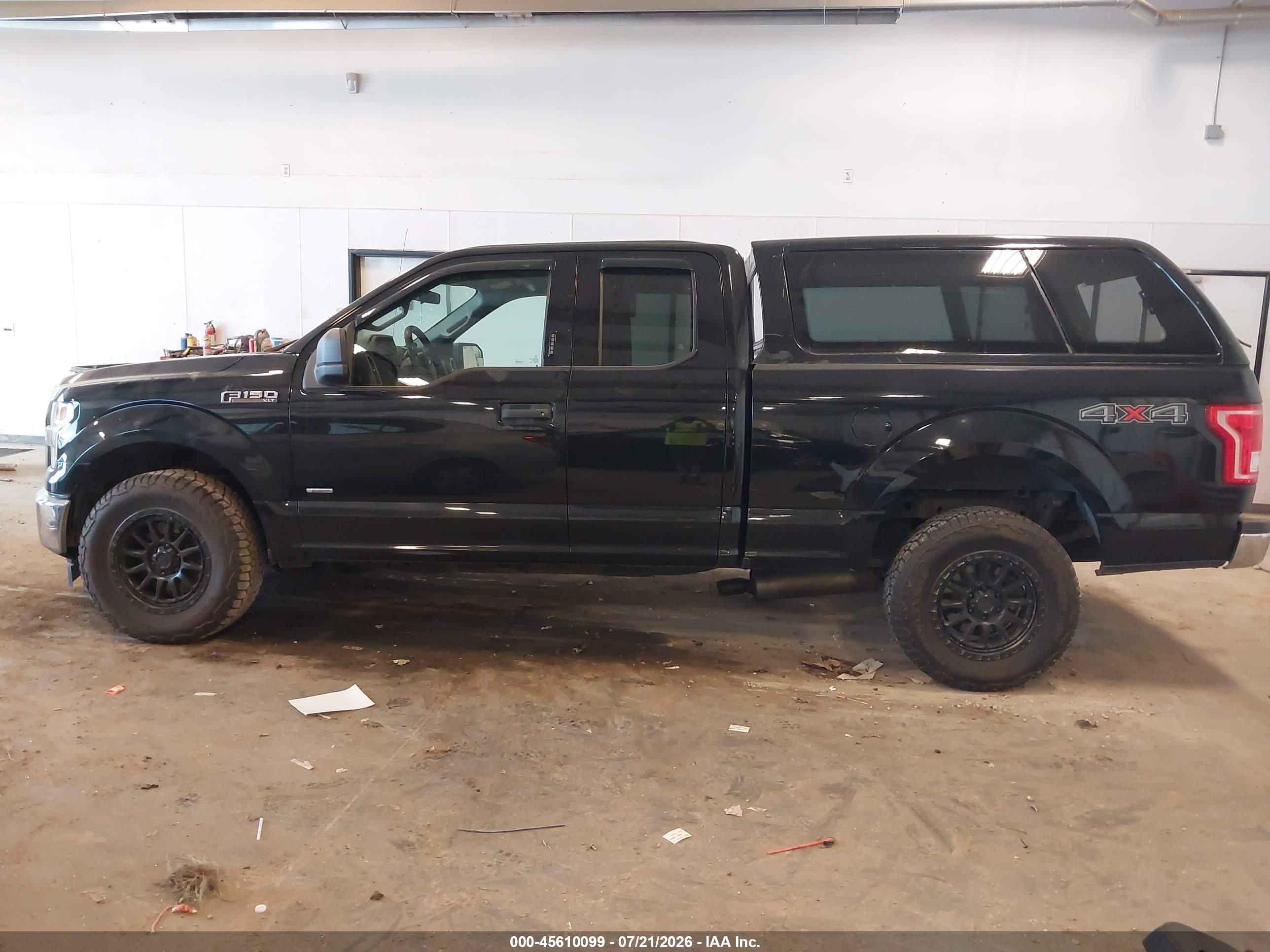 2017 FORD F-150 XLT