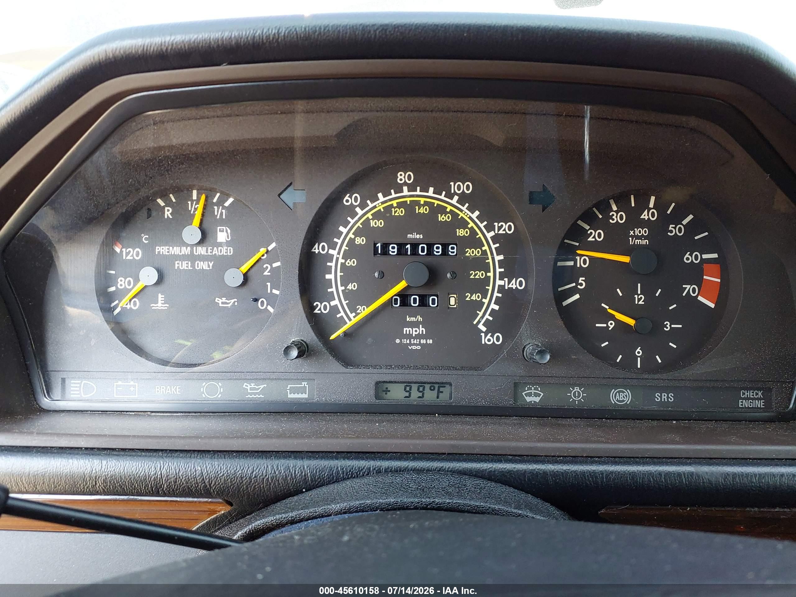 1991 MERCEDES-BENZ 300 300E