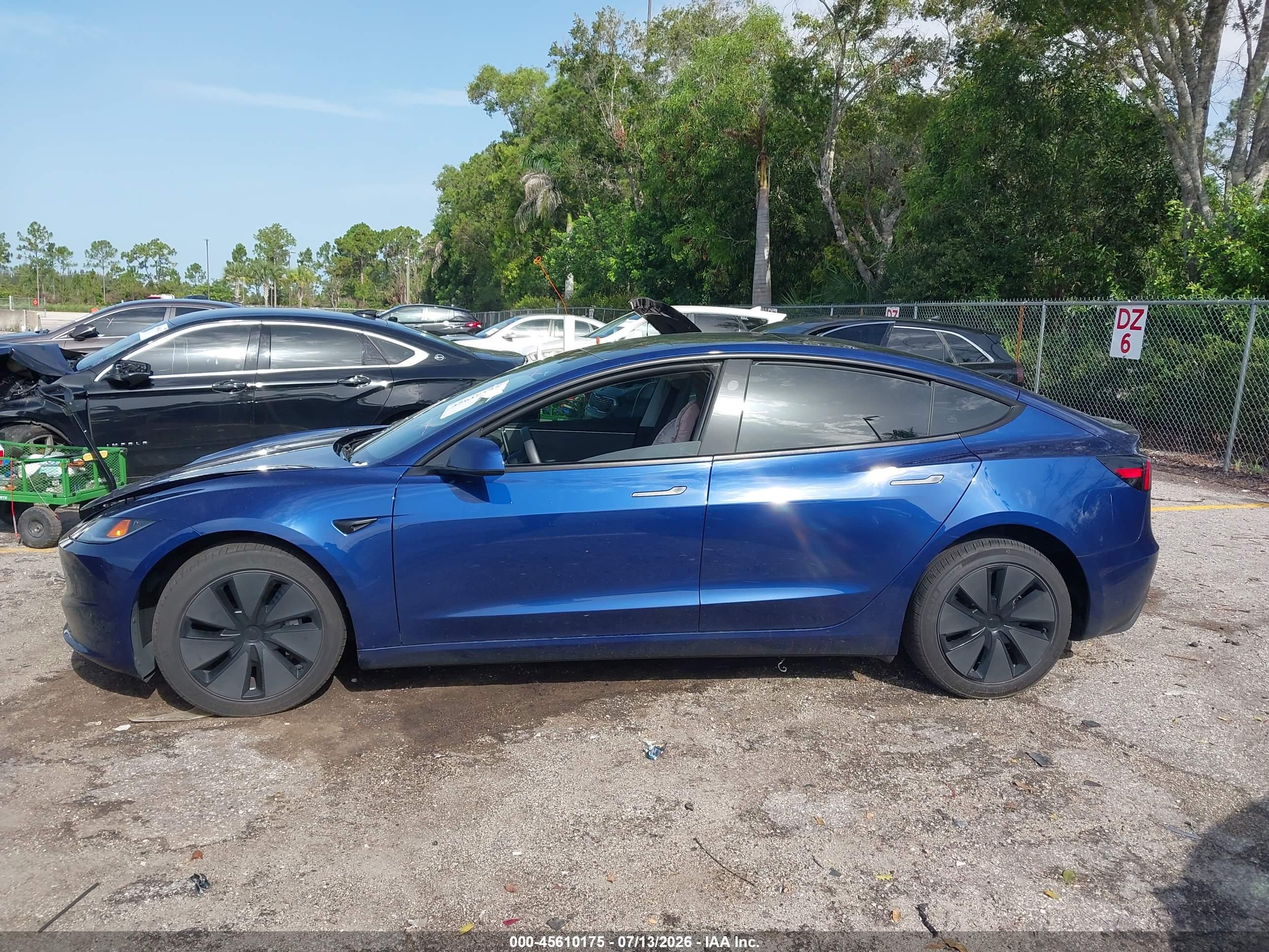 2025 TESLA MODEL 3