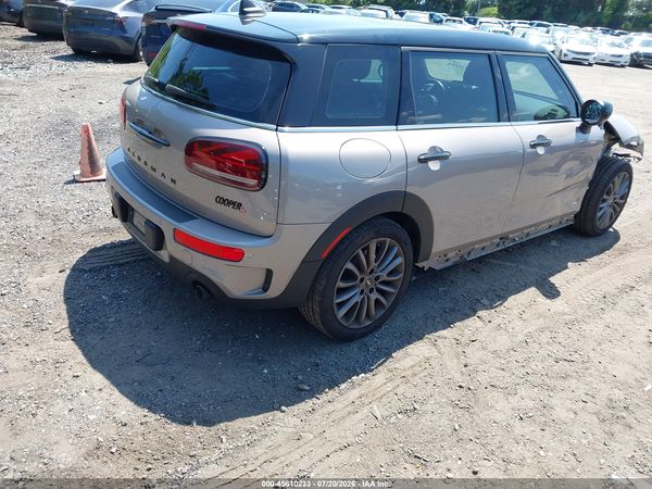 2022 MINI CLUBMAN COOPER S