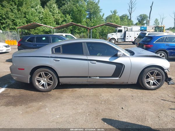 2013 DODGE CHARGER SE