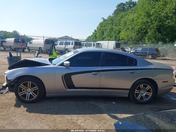 2013 DODGE CHARGER SE