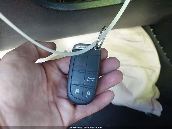 2013 DODGE CHARGER SE