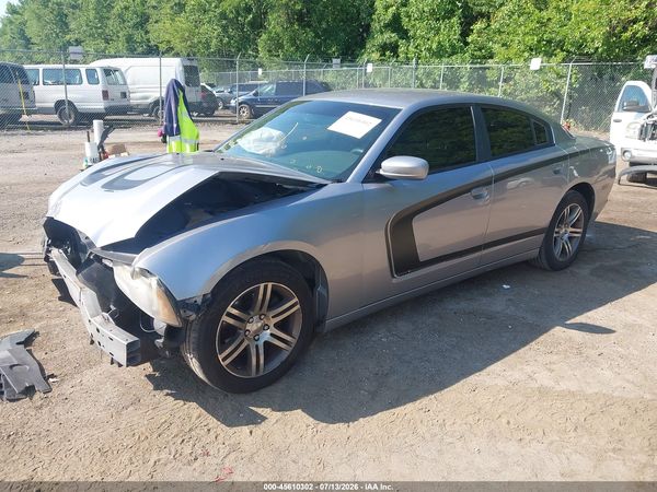 2013 DODGE CHARGER SE