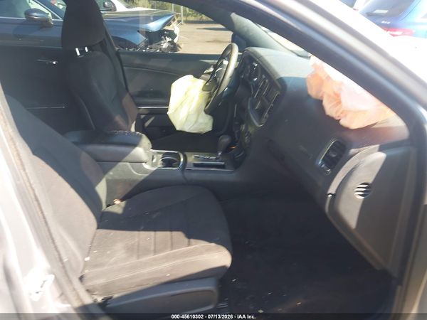 2013 DODGE CHARGER SE