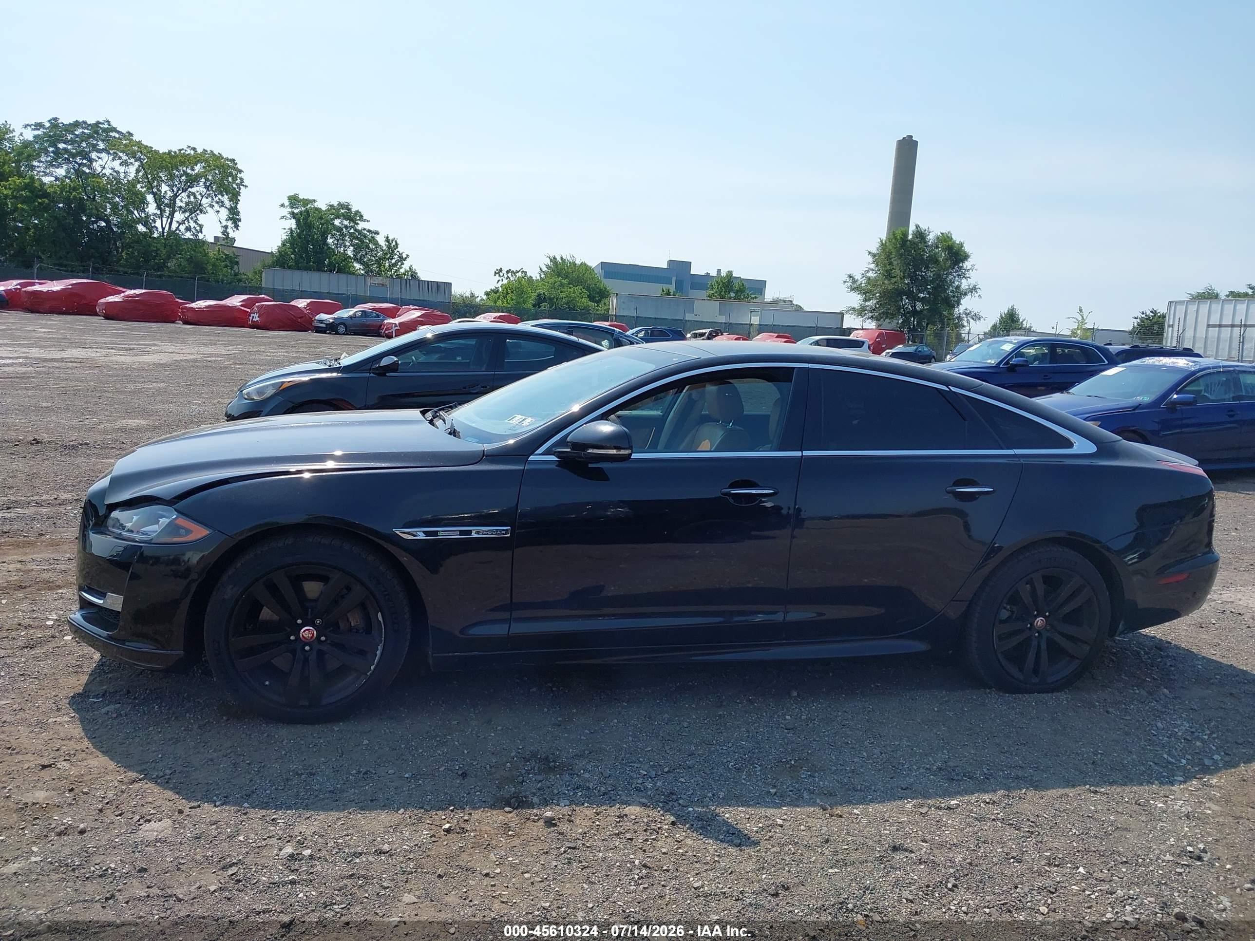 2019 JAGUAR XJ R-SPORT