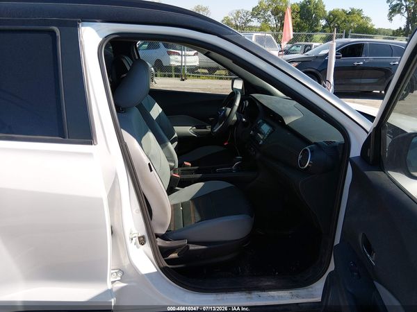2021 NISSAN KICKS SR XTRONIC CVT