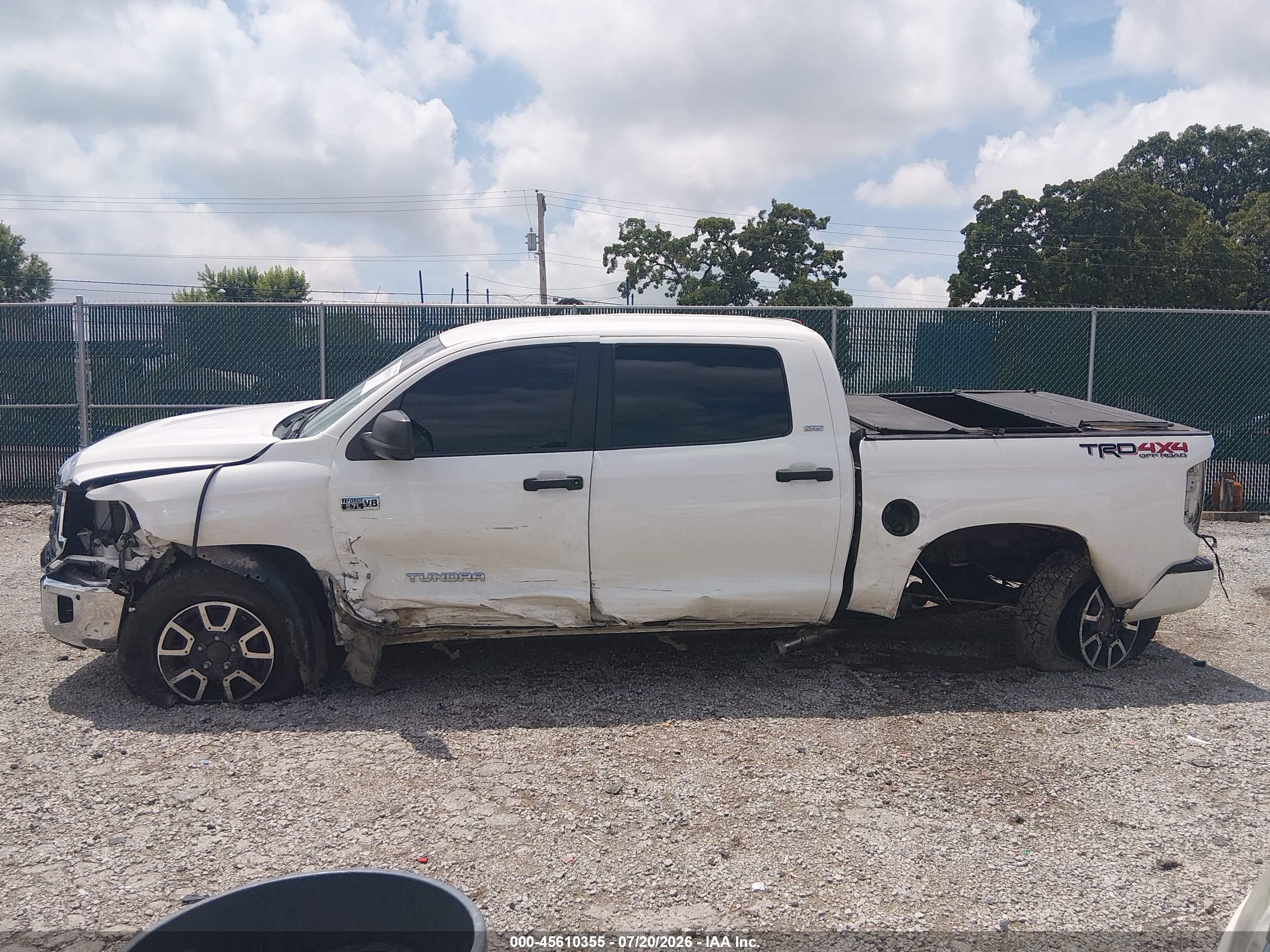 2018 TOYOTA TUNDRA SR5 5.7L V8