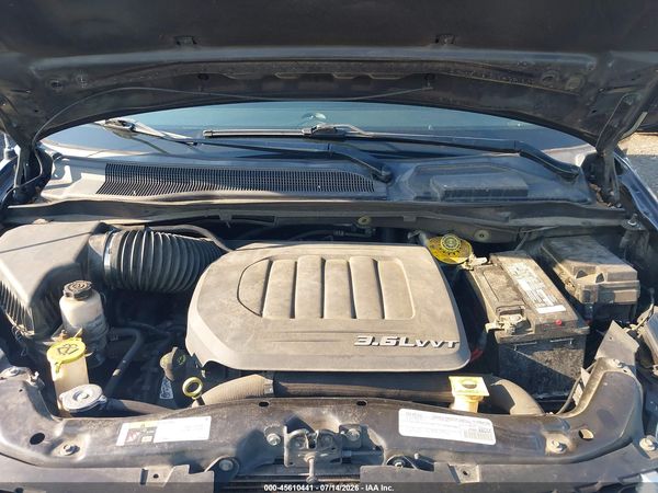 2017 DODGE GRAND CARAVAN SXT — I10