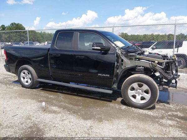 2021 RAM 1500 BIG HORN  4X4 6'4 BOX