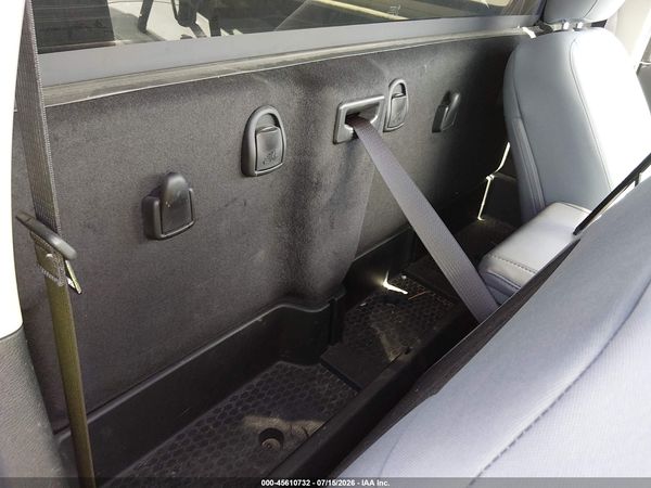 2018 RAM 1500 TRADESMAN  4X4 6'4 BOX