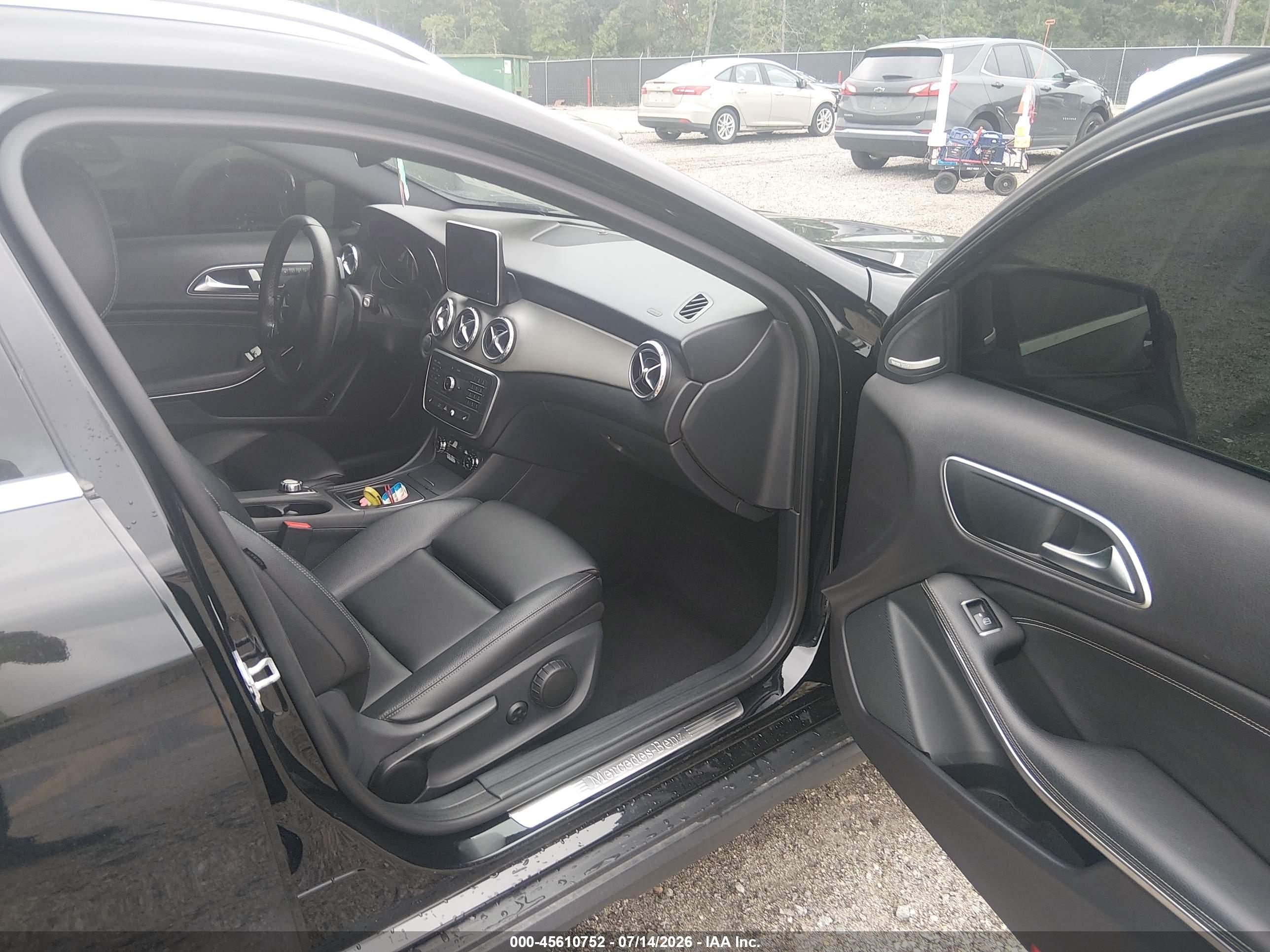 2016 MERCEDES-BENZ GLA 250 GLA250