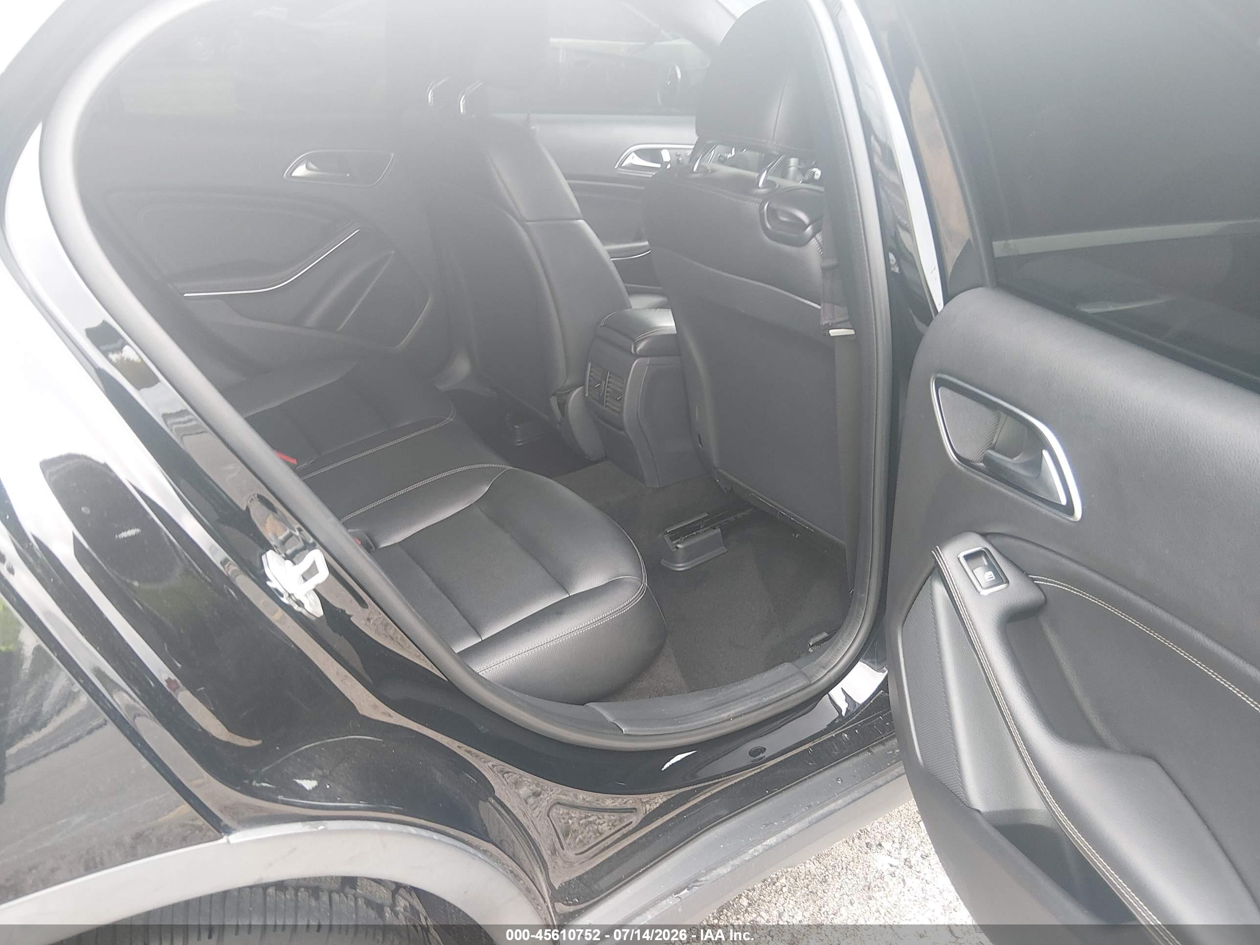 2016 MERCEDES-BENZ GLA 250 GLA250