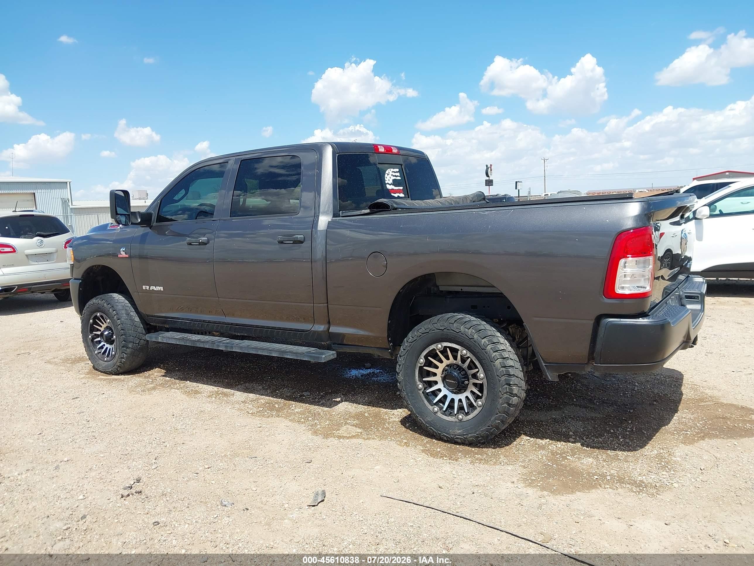 2022 RAM 2500 TRADESMAN  4X4 6'4 BOX