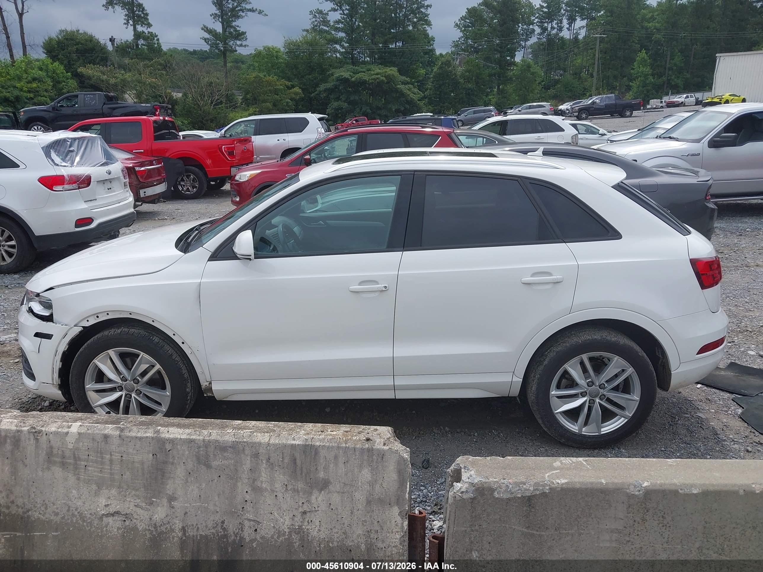 2017 AUDI Q3 2.0T PREMIUM