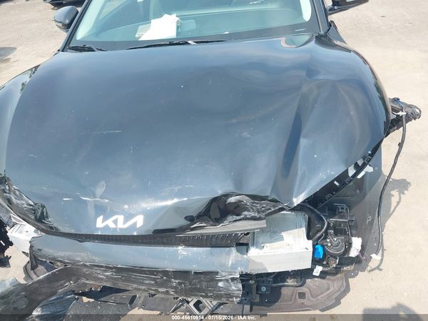 2024 KIA EV6 LIGHT LONG RANGE