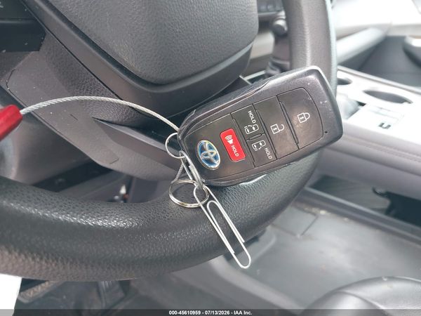 2022 TOYOTA SIENNA LE