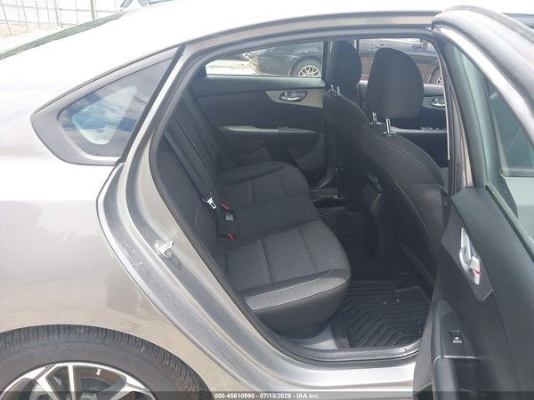 2023 KIA FORTE LXS