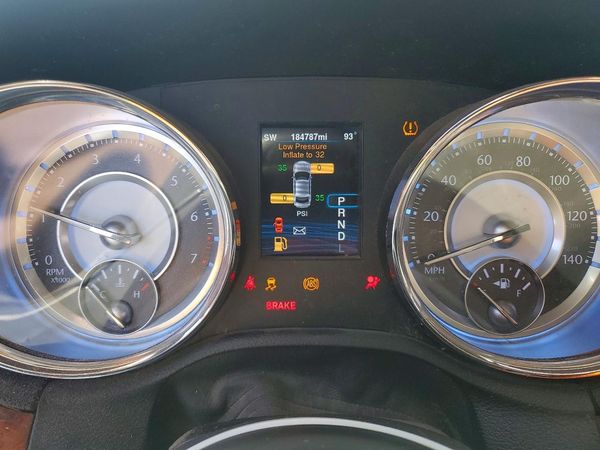 2014 CHRYSLER 300