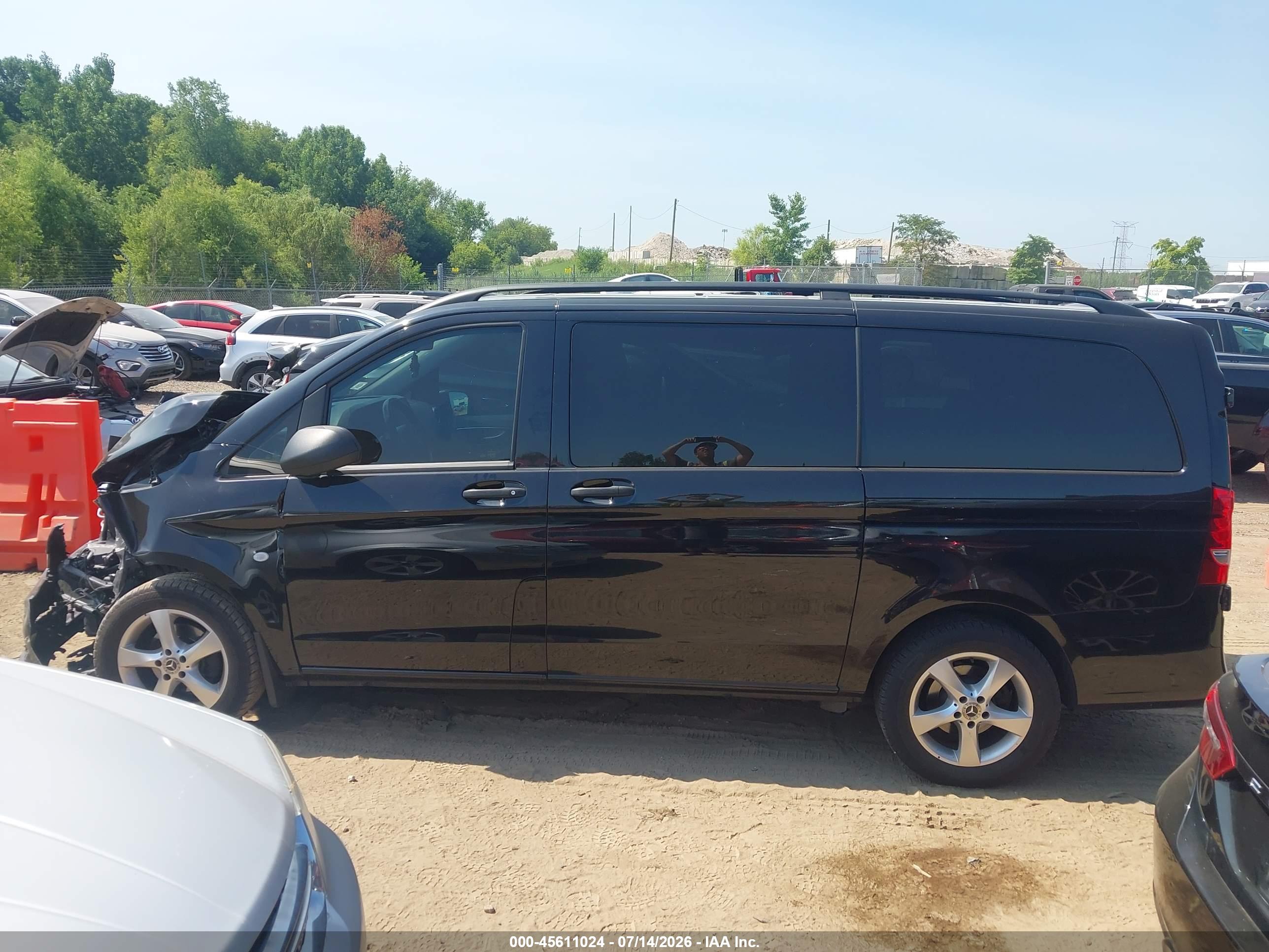 2018 MERCEDES-BENZ METRIS