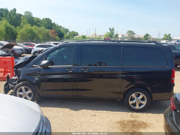 2018 MERCEDES-BENZ METRIS