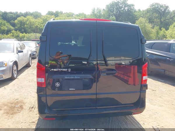 2018 MERCEDES-BENZ METRIS