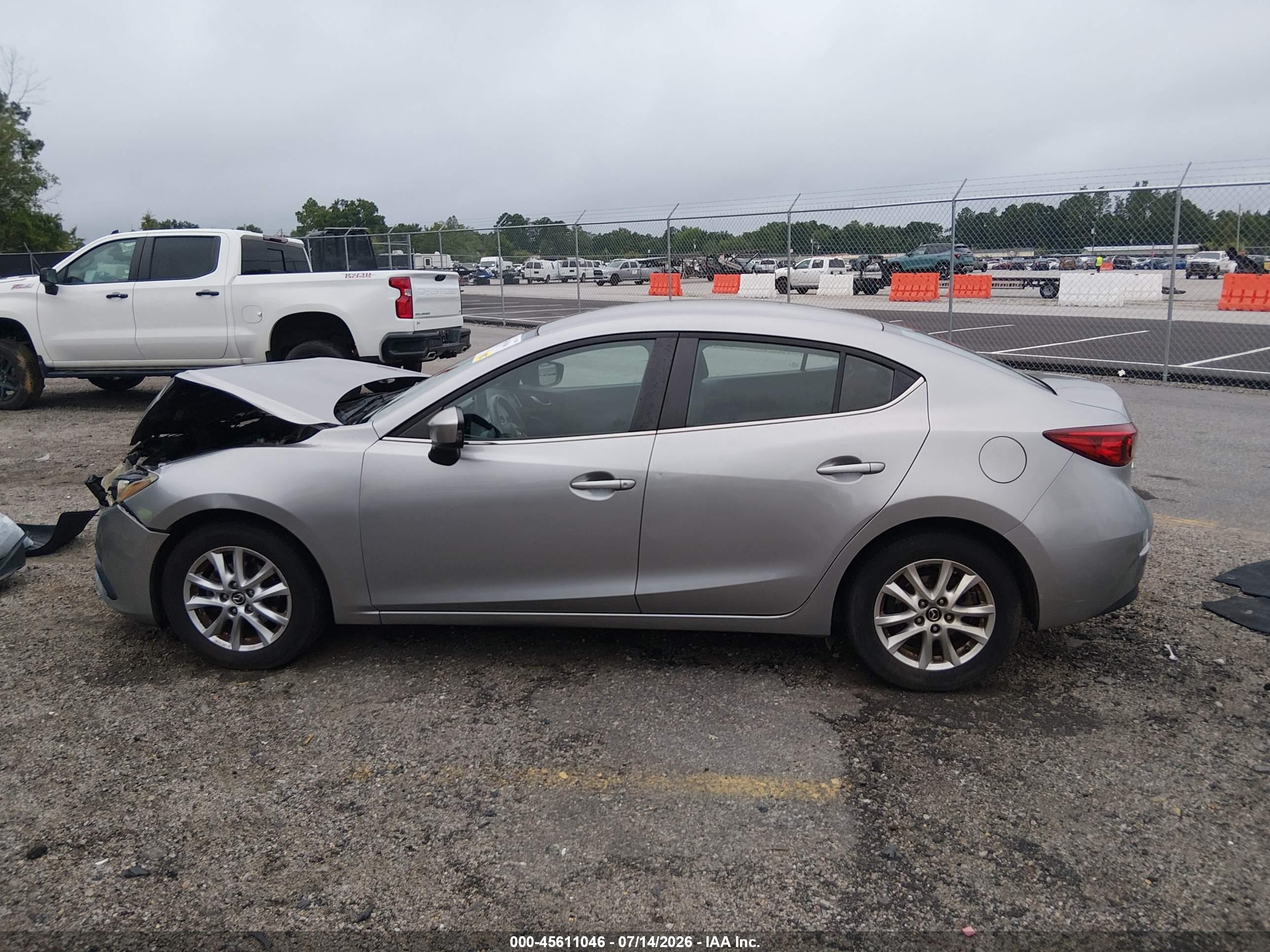 2016 MAZDA MAZDA3 I SPORT