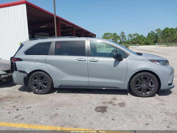 2024 TOYOTA SIENNA XSE — I116