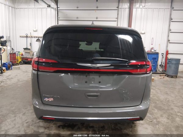 2022 CHRYSLER PACIFICA TOURING L — I119