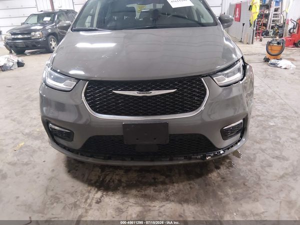 2022 CHRYSLER PACIFICA TOURING L — I153