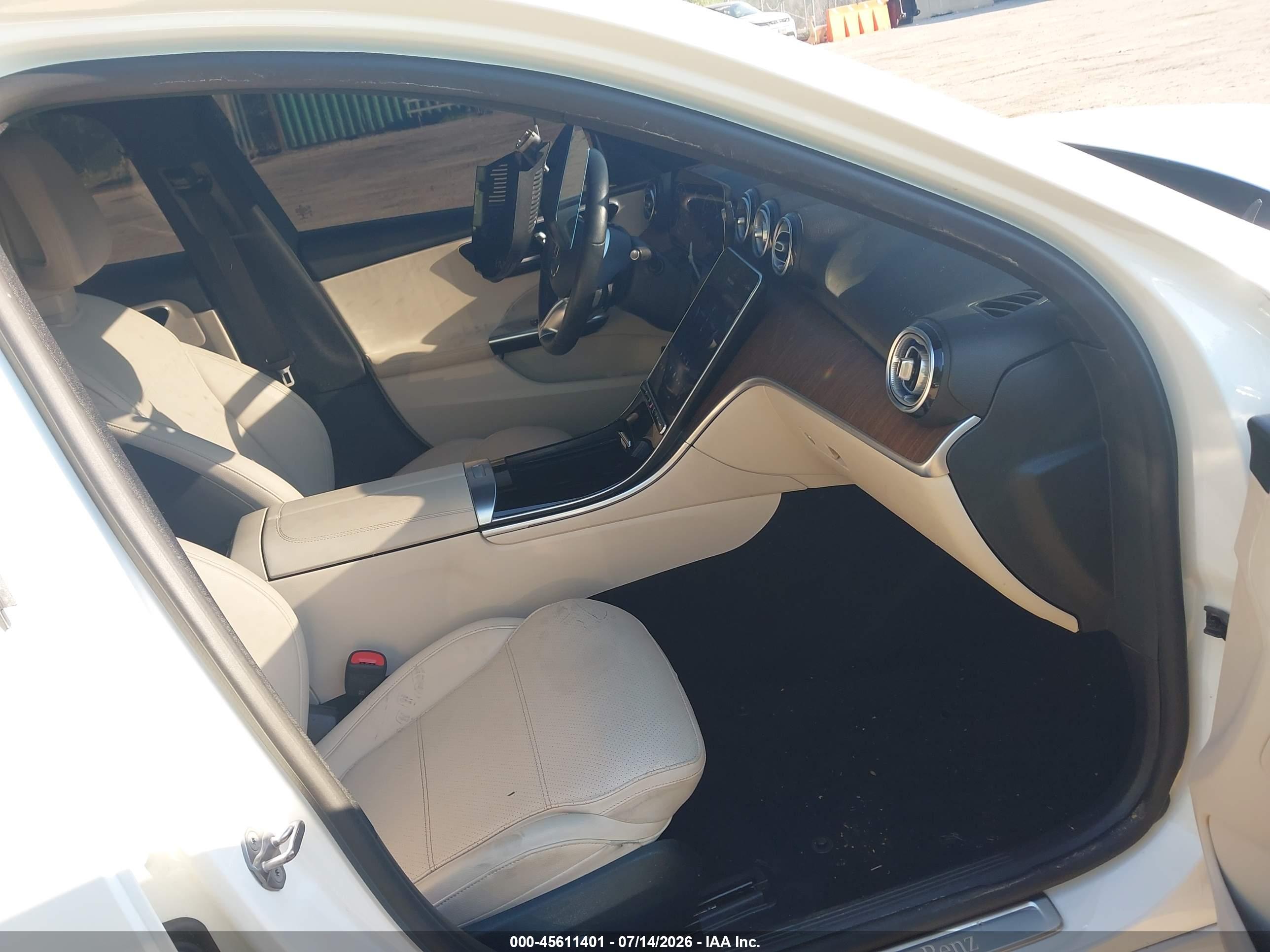 2022 MERCEDES-BENZ C 300 SEDAN