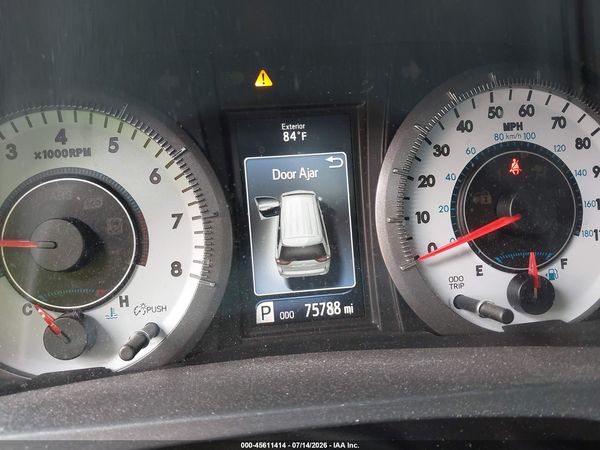 2015 TOYOTA SIENNA SE PREMIUM 8 PASSENGER