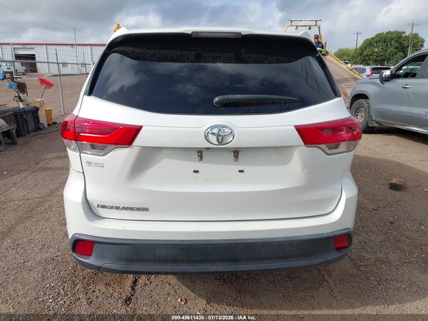 2019 TOYOTA HIGHLANDER LE