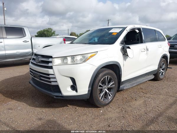 2019 TOYOTA HIGHLANDER LE