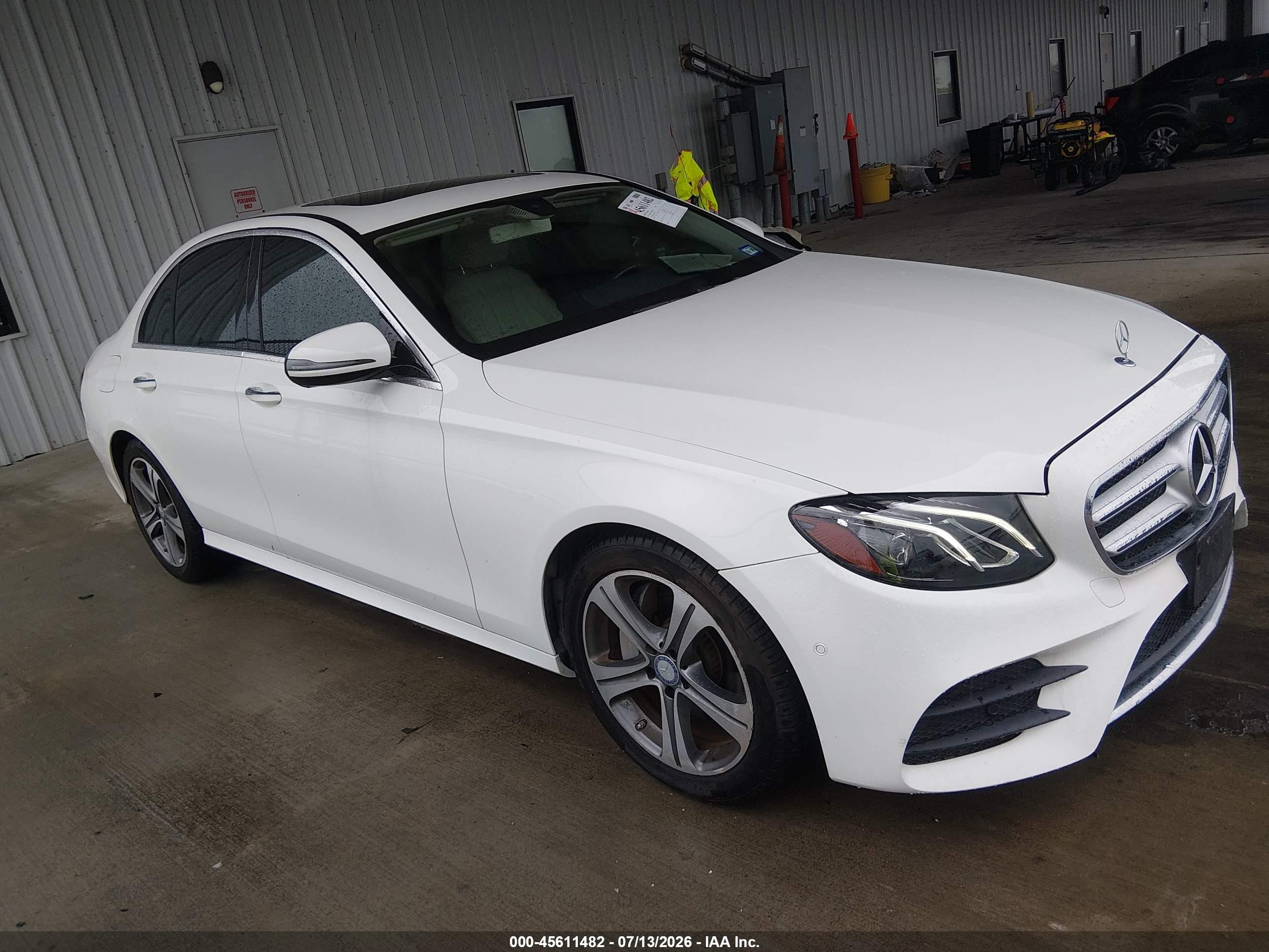 2017 MERCEDES-BENZ E 300 E300