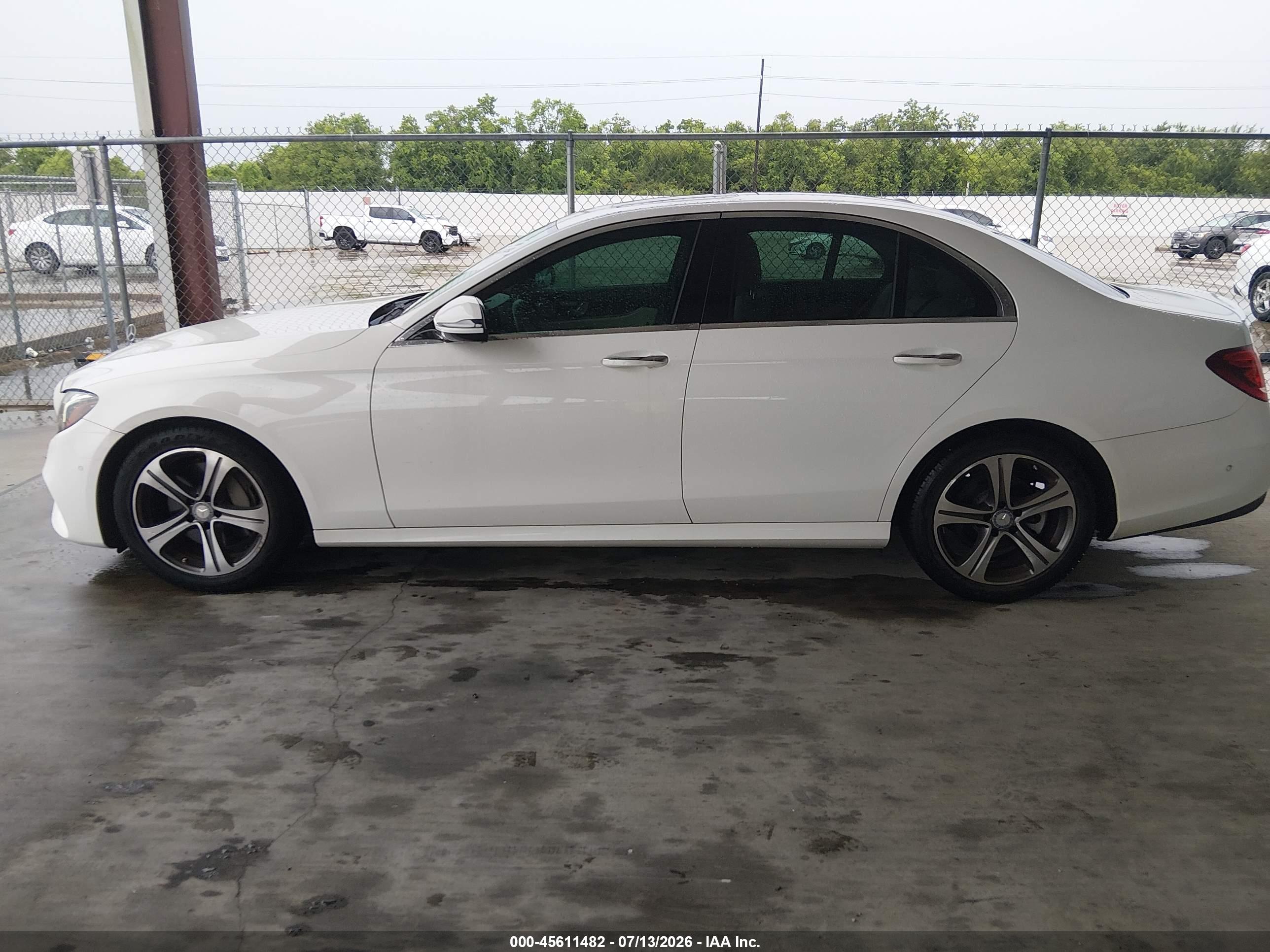 2017 MERCEDES-BENZ E 300 E300