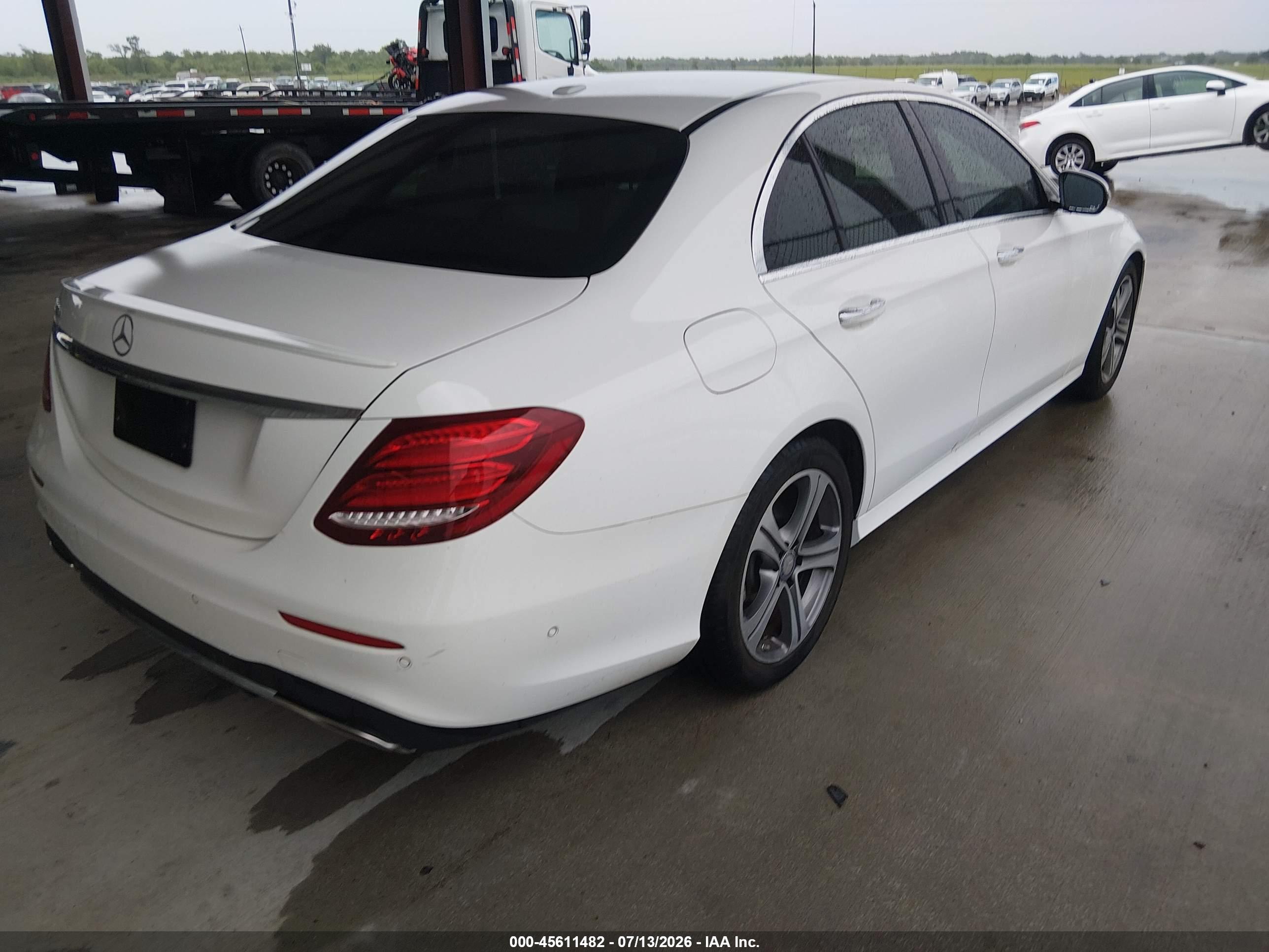 2017 MERCEDES-BENZ E 300 E300